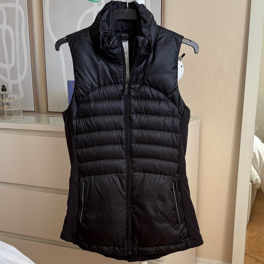 Lululemon Athletica Midnight Black Puffer Vest